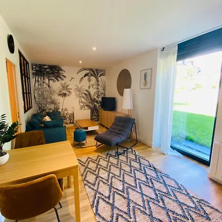 Le Clos De L'embellie Apartment *